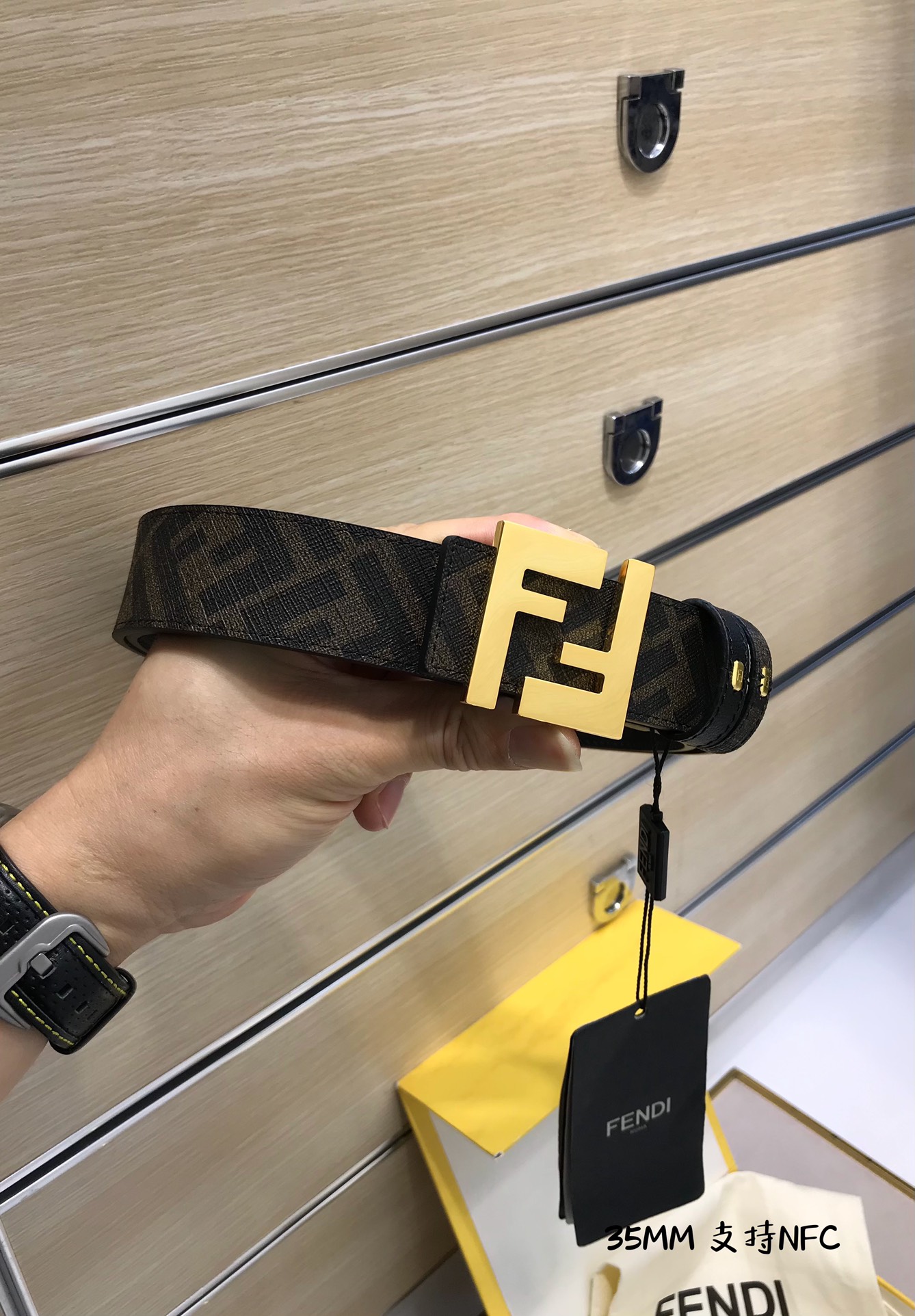💯💯配送专柜包装 打孔针  新款 FD 宽35MM 支持NFC 芯片扫描，标志造型宽皮带，原版钌钯镀色铆