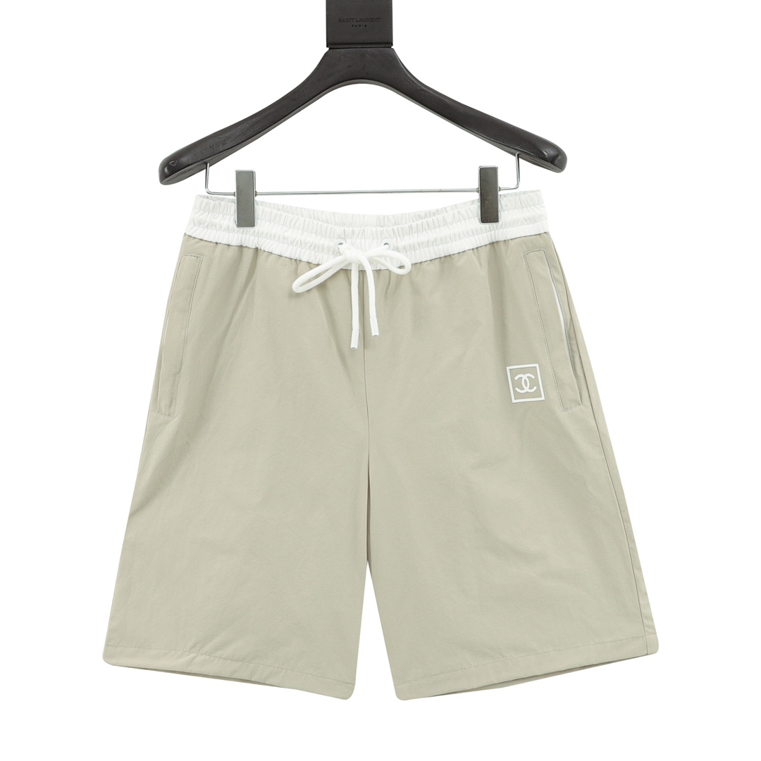 CHANEL/Chanel Pantalones cortos con logotipo de doble C en relieve, edición limitada de verano, tela personal…