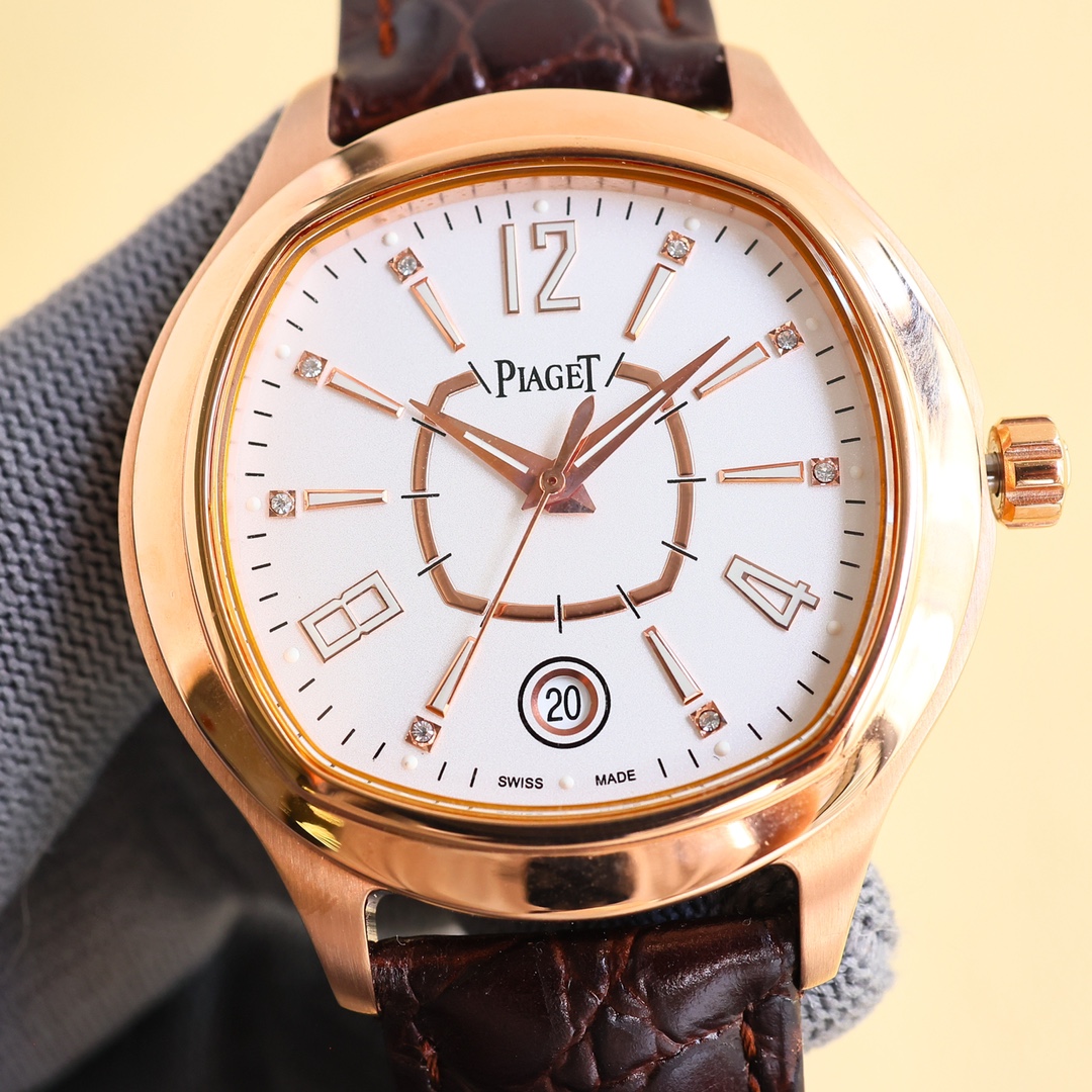 Luxury Men’s Wristwatch: The Count’s Precious Timepiece with Superior Materials and Stylish Design