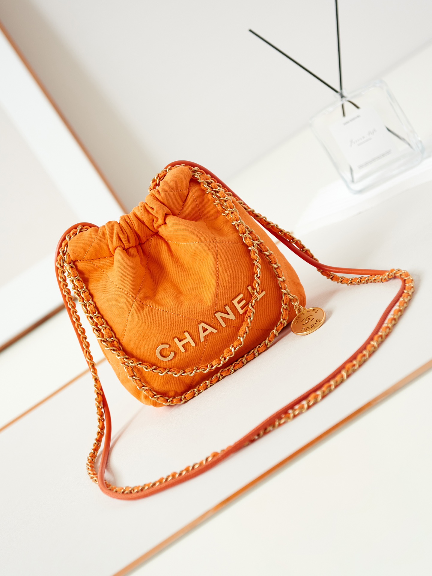 Chanel Venta
 Bolsos cruzados y bandoleras Naranja Plata Lona Colección primavera Mini