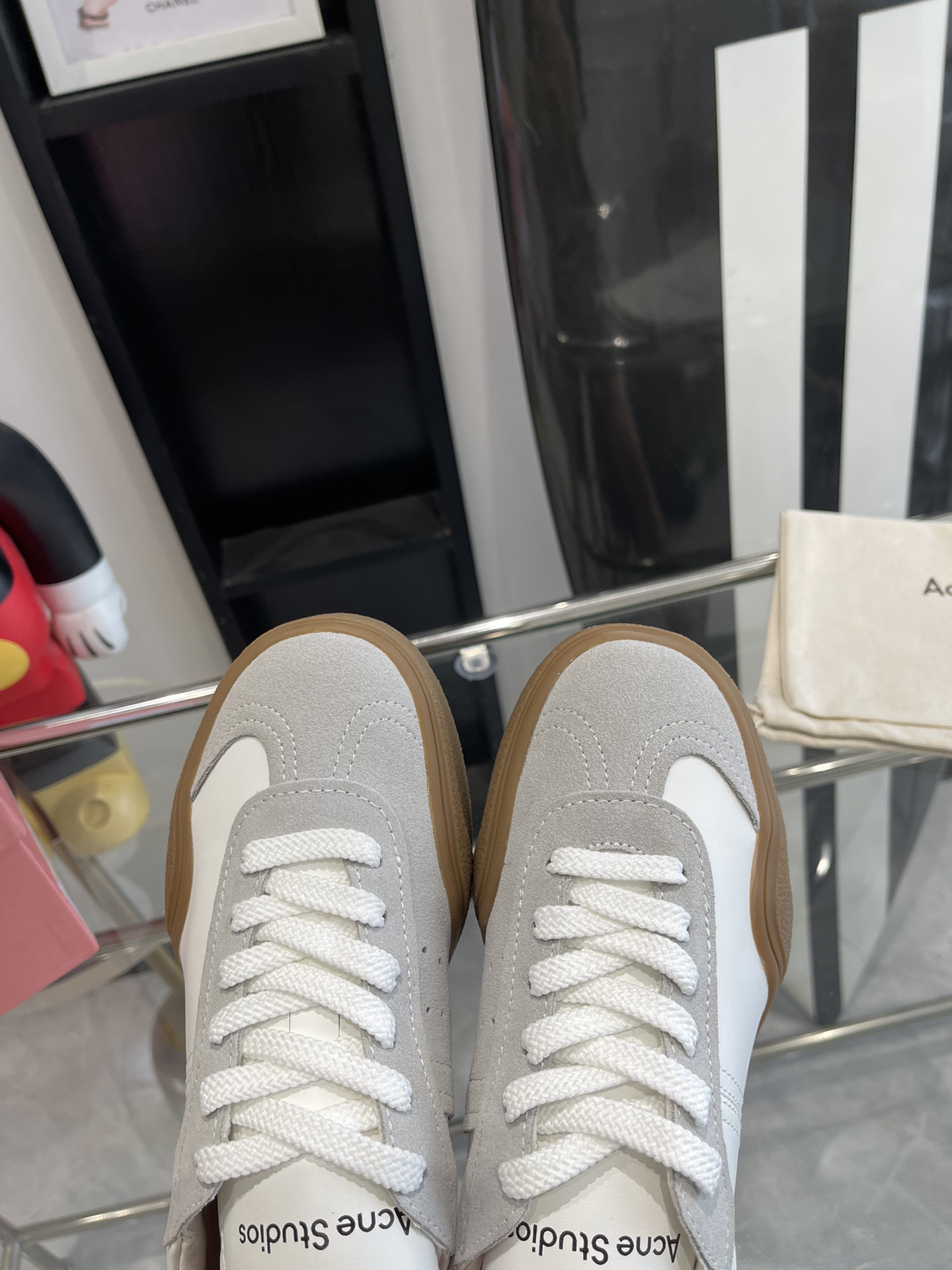 “AcneStudios 2024ss New Stars Tetsu Sneakers: Cozy Leather Design for All Seasons” - 图片 8