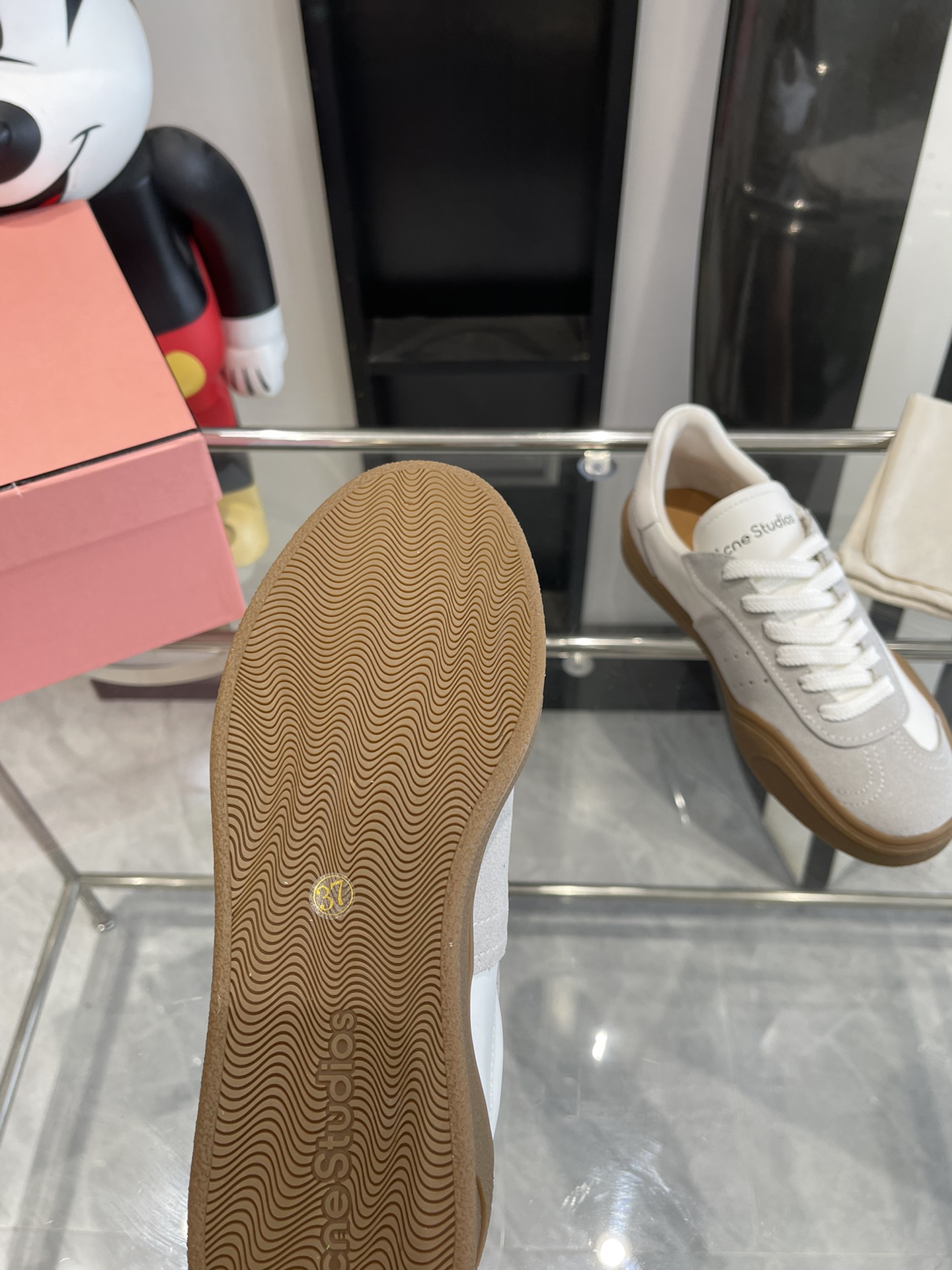 “AcneStudios 2024ss New Stars Tetsu Sneakers: Cozy Leather Design for All Seasons” - 图片 7