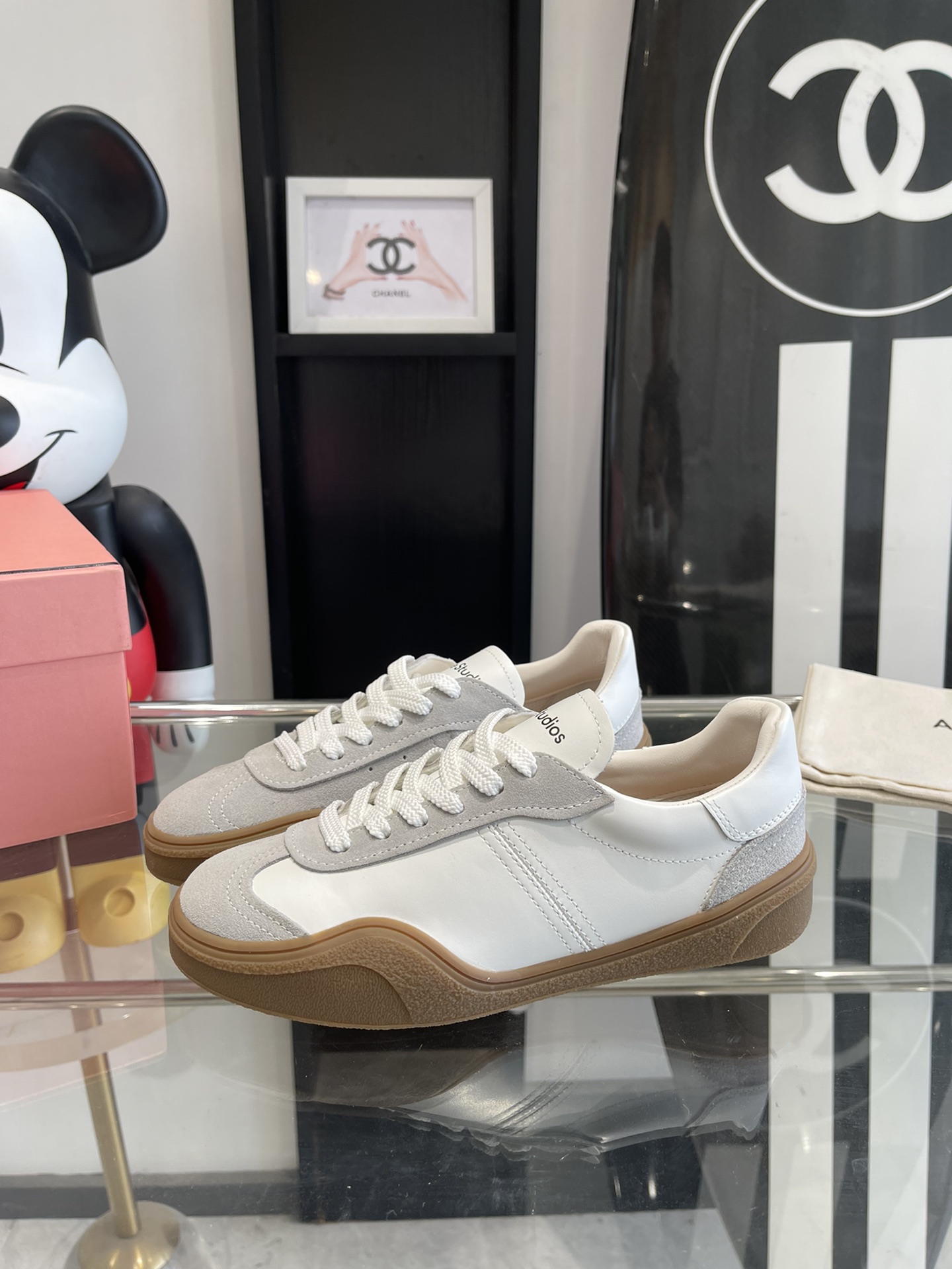 “AcneStudios 2024ss New Stars Tetsu Sneakers: Cozy Leather Design for All Seasons” - 图片 2