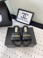 Chanel Chaussures Pantoufles Cuir de veau vache Peau mouton Collection printemps - été 1 Chanel Chaussures Pantoufles Cuir de veau vache Peau mouton Collection printemps – été