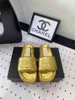 Chanel Chaussures Pantoufles Cuir de veau vache Peau mouton Collection printemps - été 1 Chanel Chaussures Pantoufles Cuir de veau vache Peau mouton Collection printemps – été