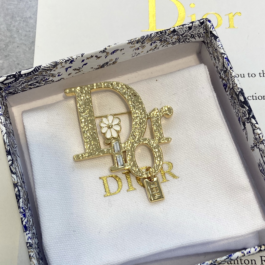【DZ800】 【D@OR Broche de flor pequeña】 Un broche muy diseñado, broche dorado como nuevo producto de la colección conjunt…