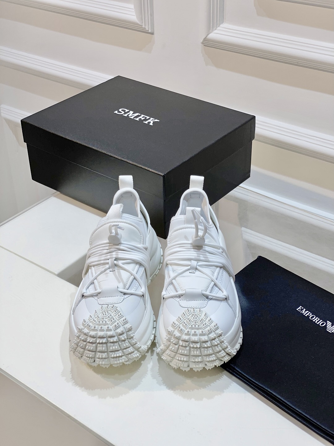 2024 Emporio Armani Men’s Sneakers: Futuristic Urban Style with Air Comfort - 图片 3