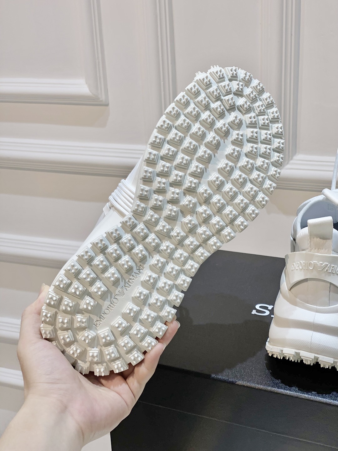 2024 Emporio Armani Men’s Sneakers: Futuristic Urban Style with Air Comfort - 图片 9