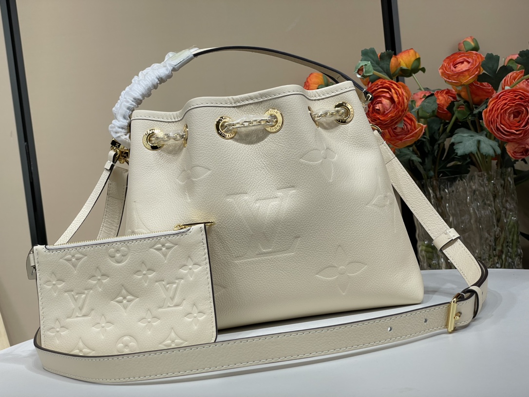 Personnalisation de haute qualité
 Louis Vuitton Sacs À Main Couleur beige Blanc Empreinte​ Série d’été Fashion M46545