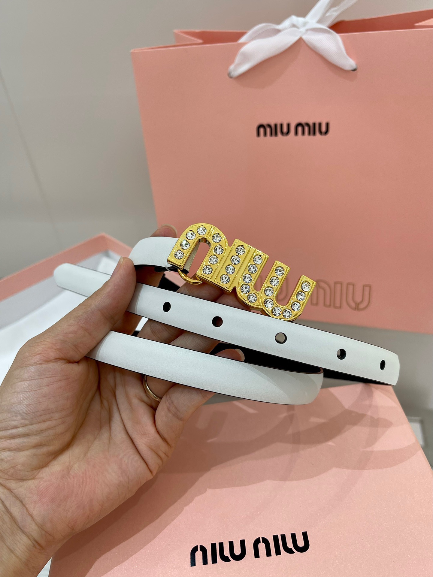 “Comparison: Miumiu vs. Miss Womens Leather Belts” - 图片 3