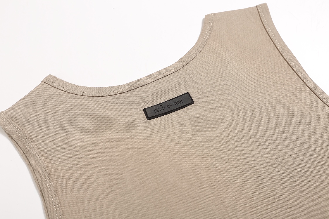 FEAR OF GOD ESSENTIALS T恤服装 9