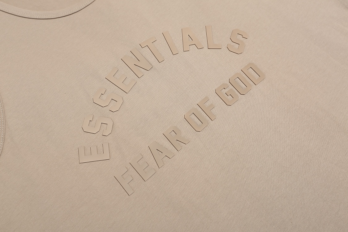 FEAR OF GOD ESSENTIALS T恤服装 7