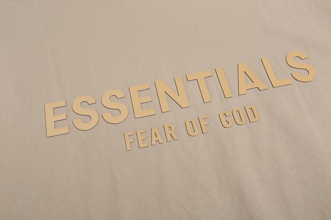 FEAR OF GOD ESSENTIALS 云系列 无袖T恤服装 9