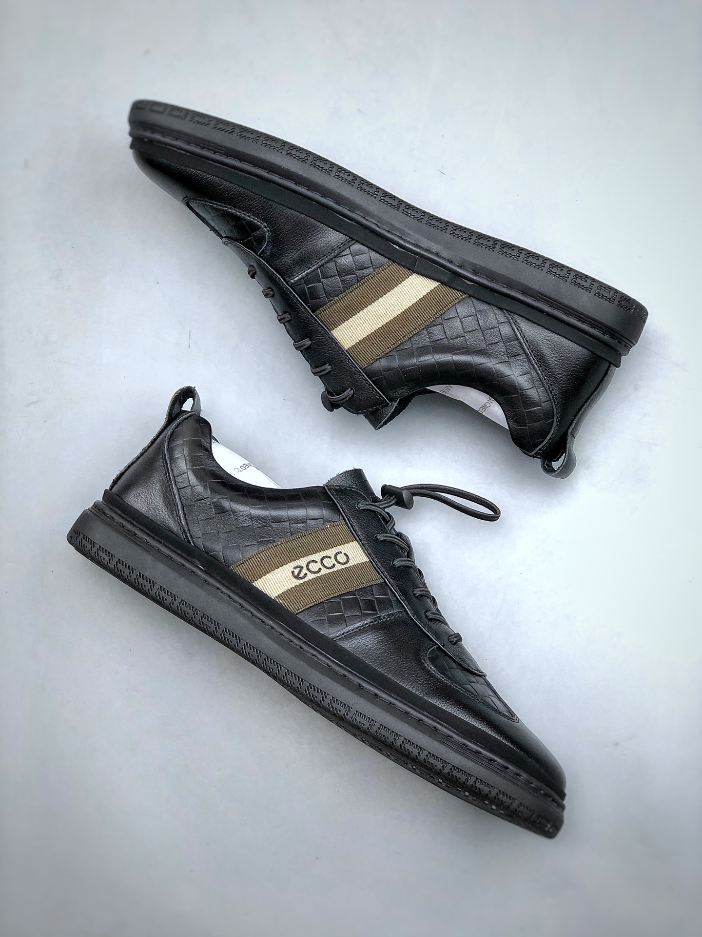300 ecco爱步男鞋复古潮流四季鞋 运动商务工作鞋 舒适户外休闲鞋