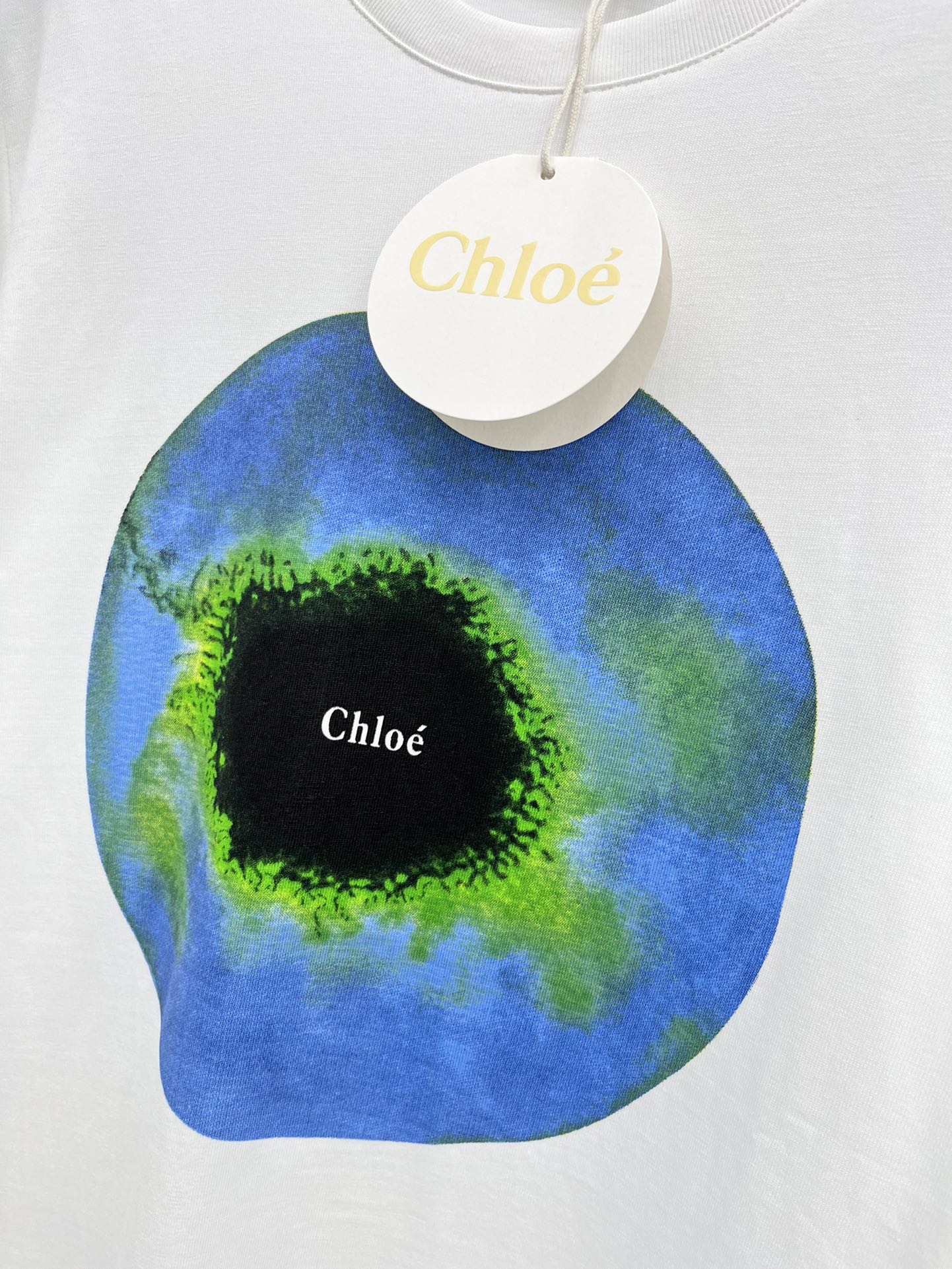 4/爆款现货Chloé*2024SS春夏季新款彩虹之眼渲染印花短袖T恤渲染印花设计！让这件T是件既舒服又