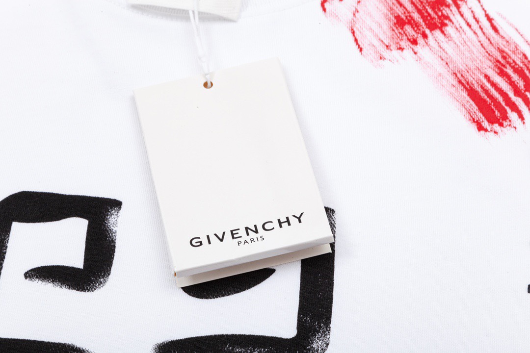 140 纪梵希/Givenchy 夏季新品 彩色字母手绘涂鸦圆领短袖T恤