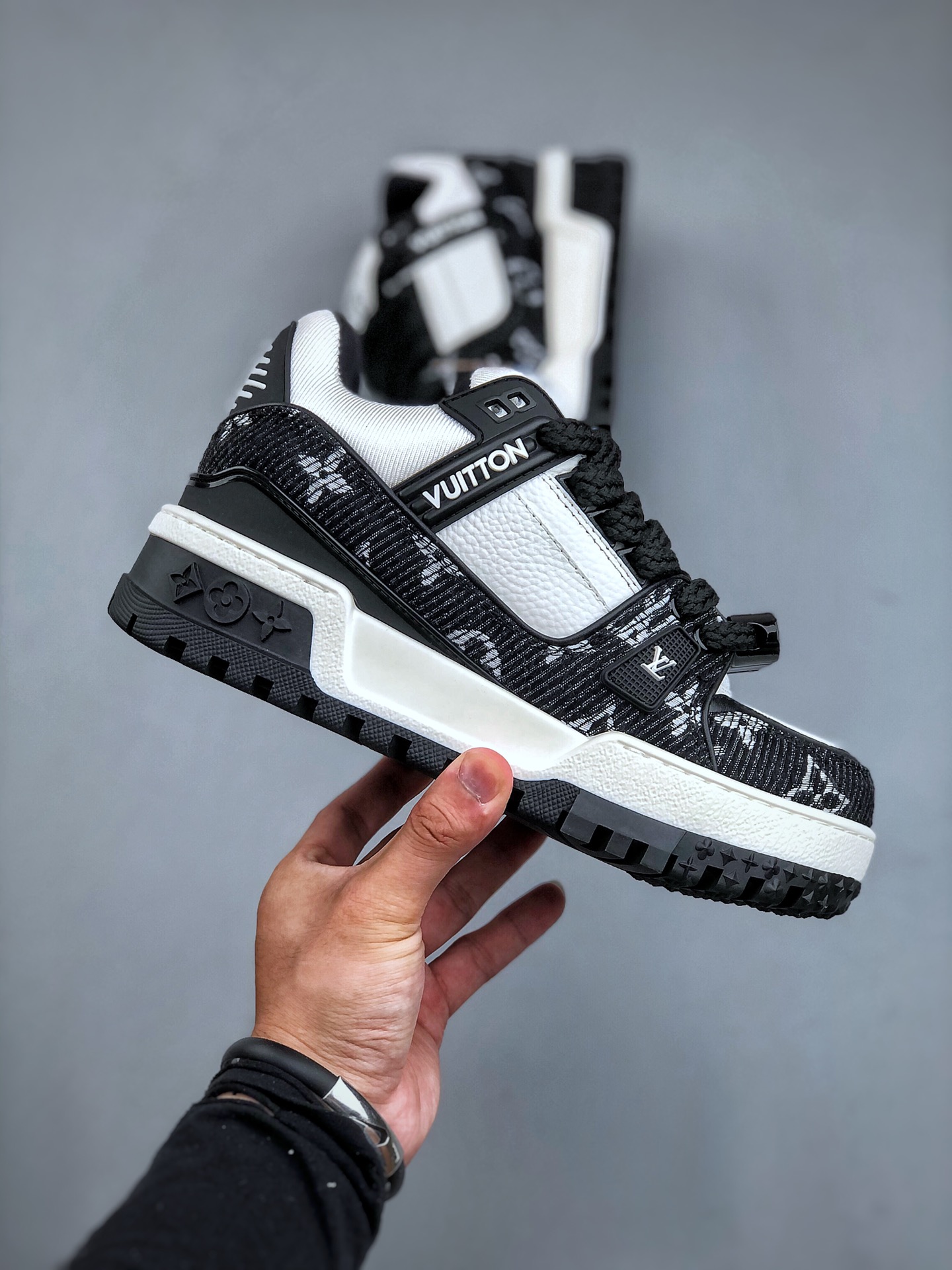 420 广东原装品质版本 LV Trainer Maxi 小胖丁系列面包鞋驴牌24S时尚走秀款