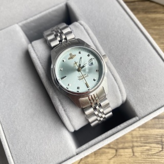 Vivienne Westwood Orb Quartz 29mm detail 7