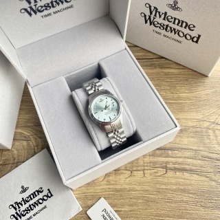 Vivienne Westwood Orb Quartz 29mm detail 8