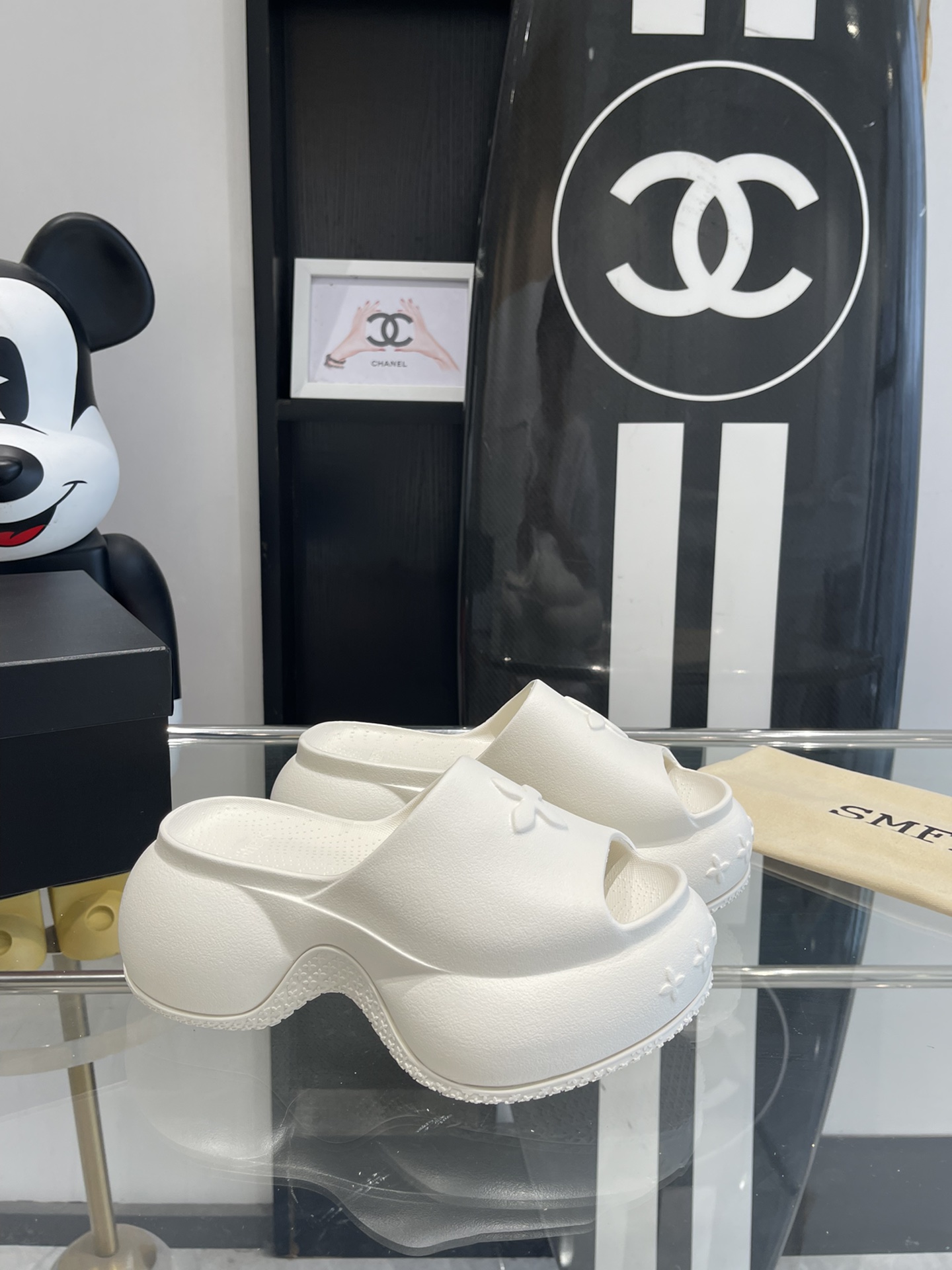 “Comfortable and Stylish Women’s Shoes for Spring and Summer in Various Colors” - 图片 3