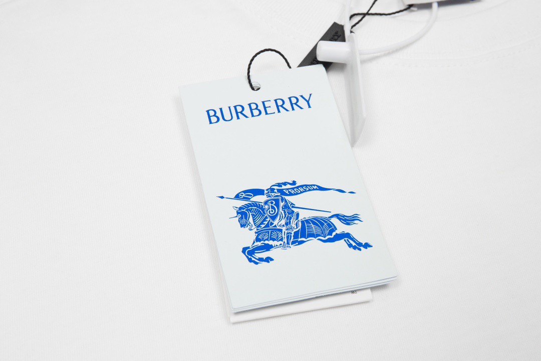 140 巴宝莉/Burberry 夏季新品 条纹印花刺绣战马圆领短袖T恤