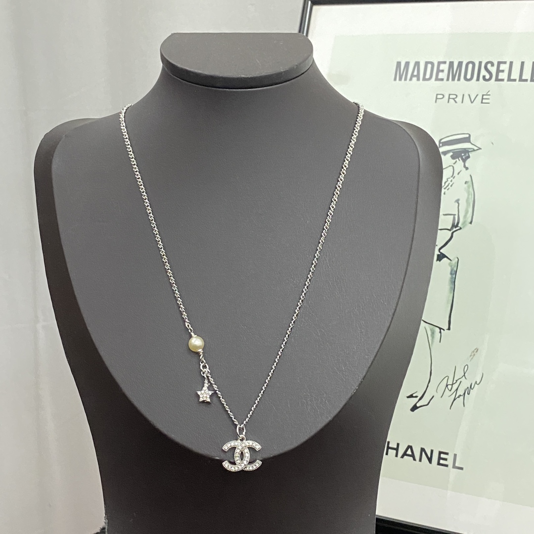 Chanel Juwelen Halsketten & Anhänger