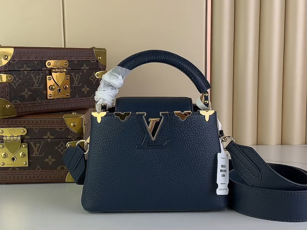 Louis Vuitton LV Capucines Taschen Handtaschen Blau Dunkelblau Mini m48865