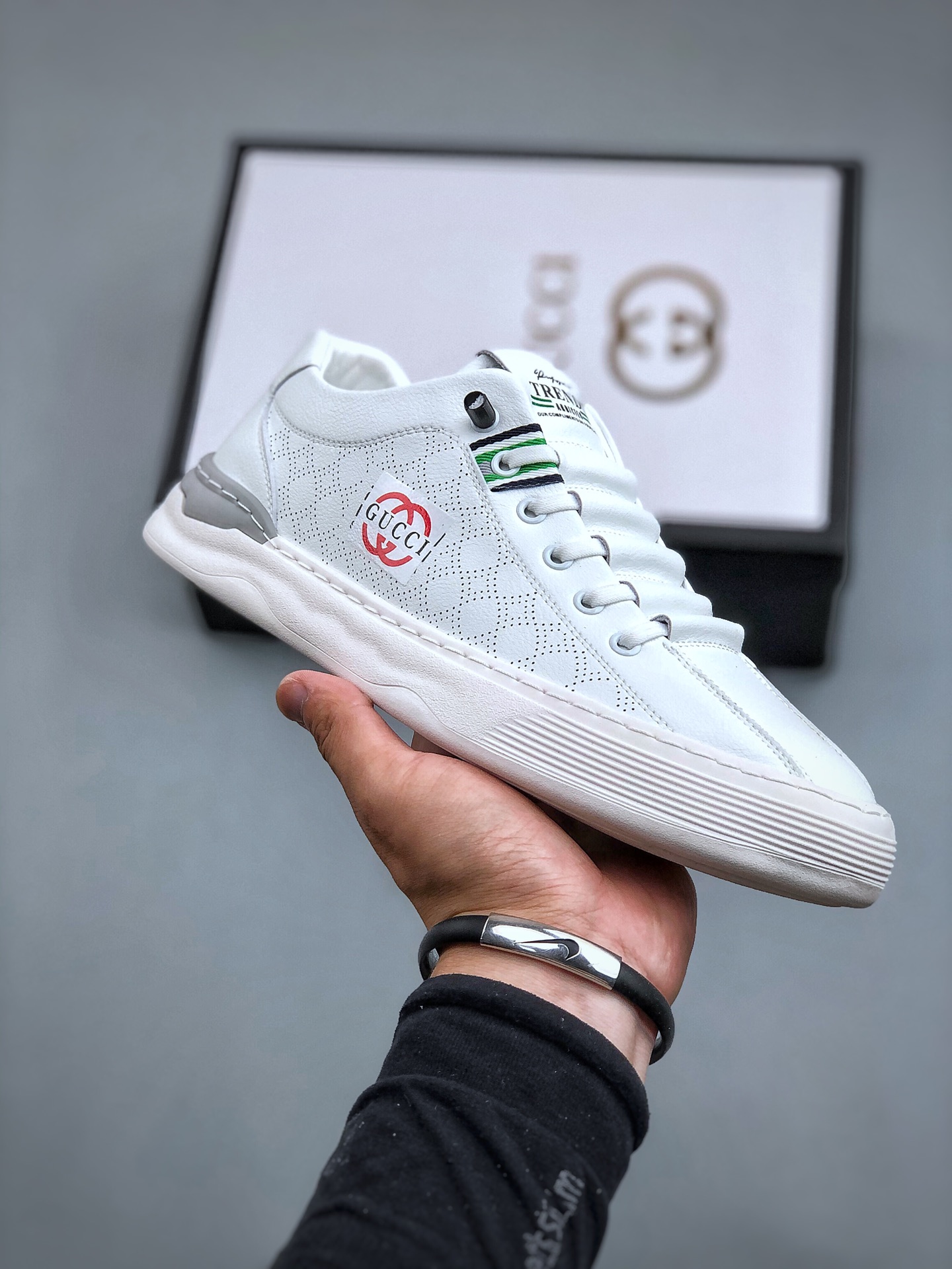 New Special OfferGucci shoes 2