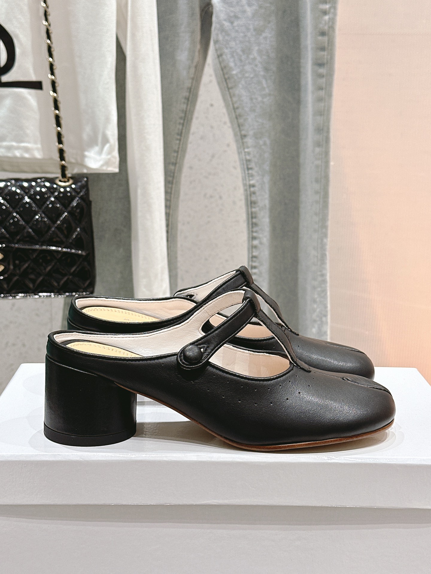 Top Quality Maison Margiela Ballerina Flat-Tabi Sole-Shoe Sandals in Cattle Skin, 35-40 Sizes - 图片 2