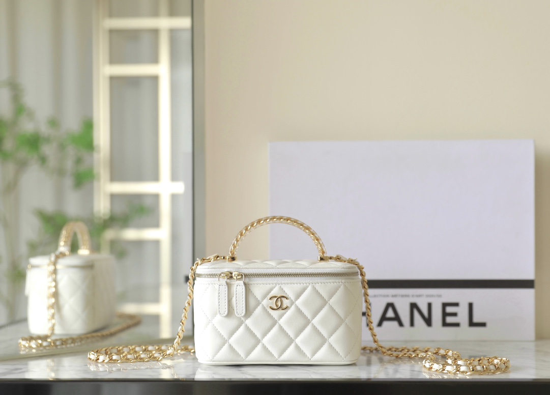 Chanel Cosmetic Bags Wholesale Replica Shop
 Gold White Hardware Lambskin Resin Sheepskin Spring/Summer Collection