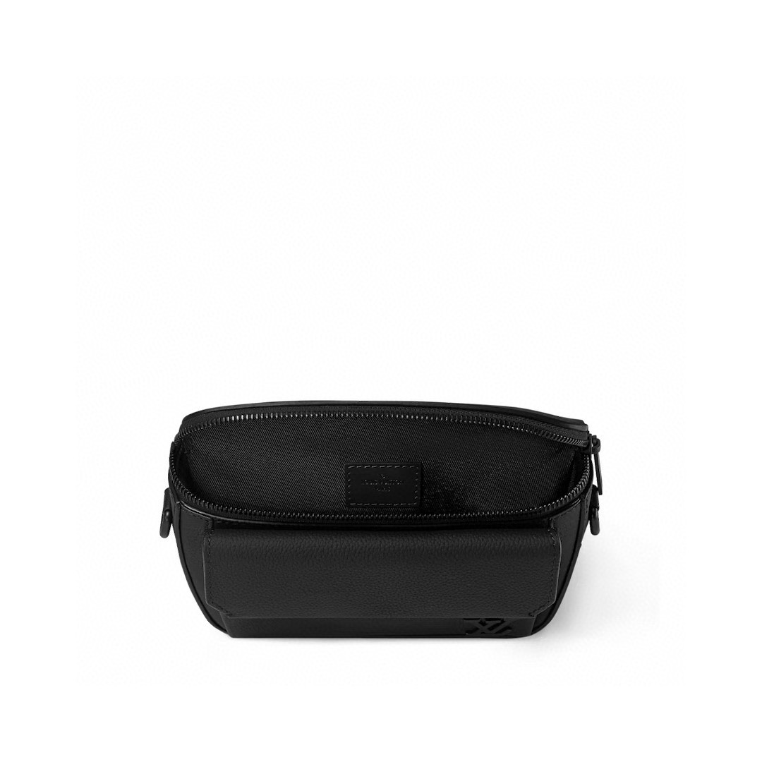Louis Vuitton [Pilot Aer Postman Handbag] M83563 Black Official Show So Handsome