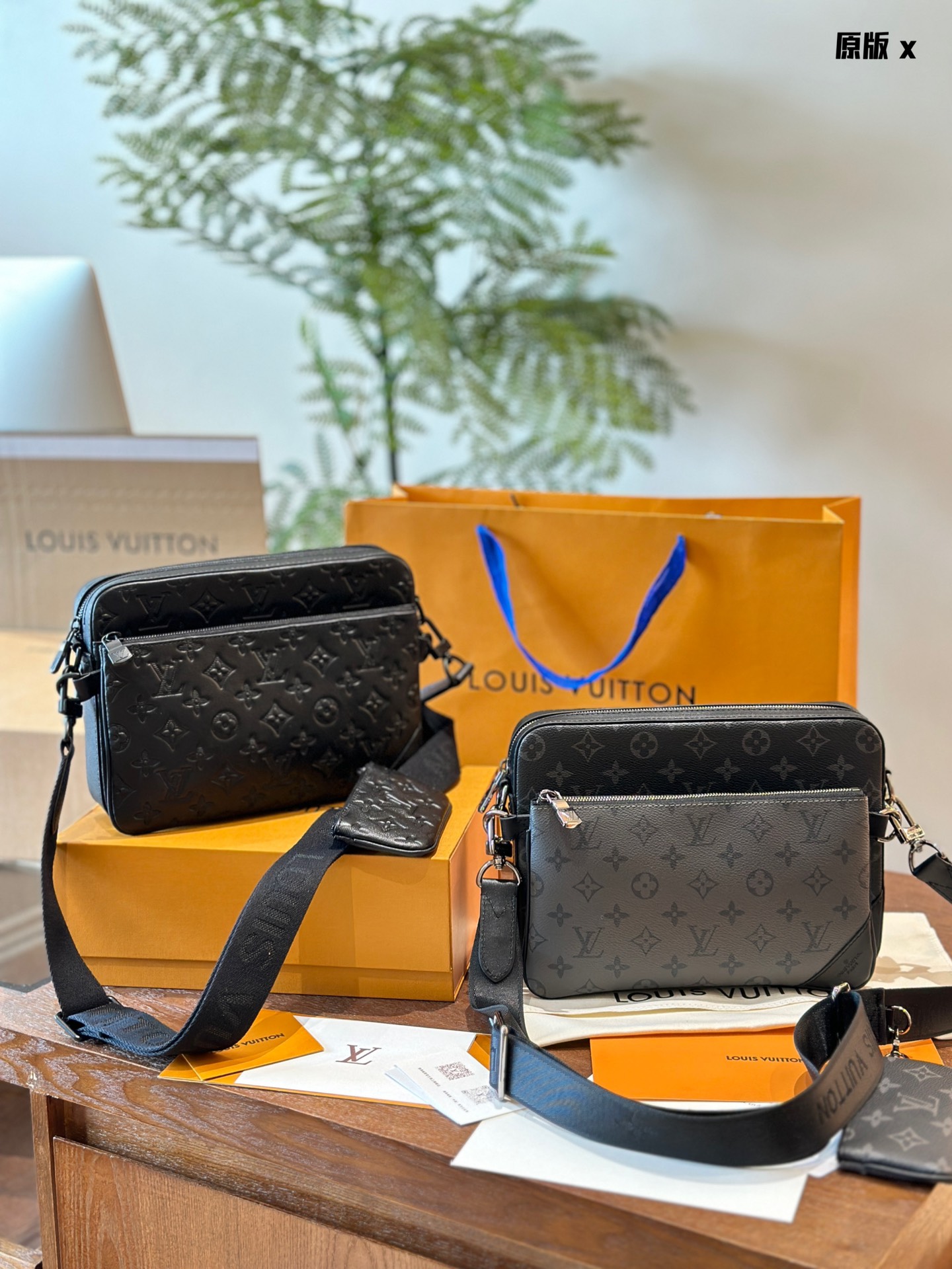 Louis Vuitton Sacs Besace Achetez la meilleure réplique de qualité authentique élevée
 Noir épissure Femmes Hommes Monogram Eclipse Cuir vache Mini