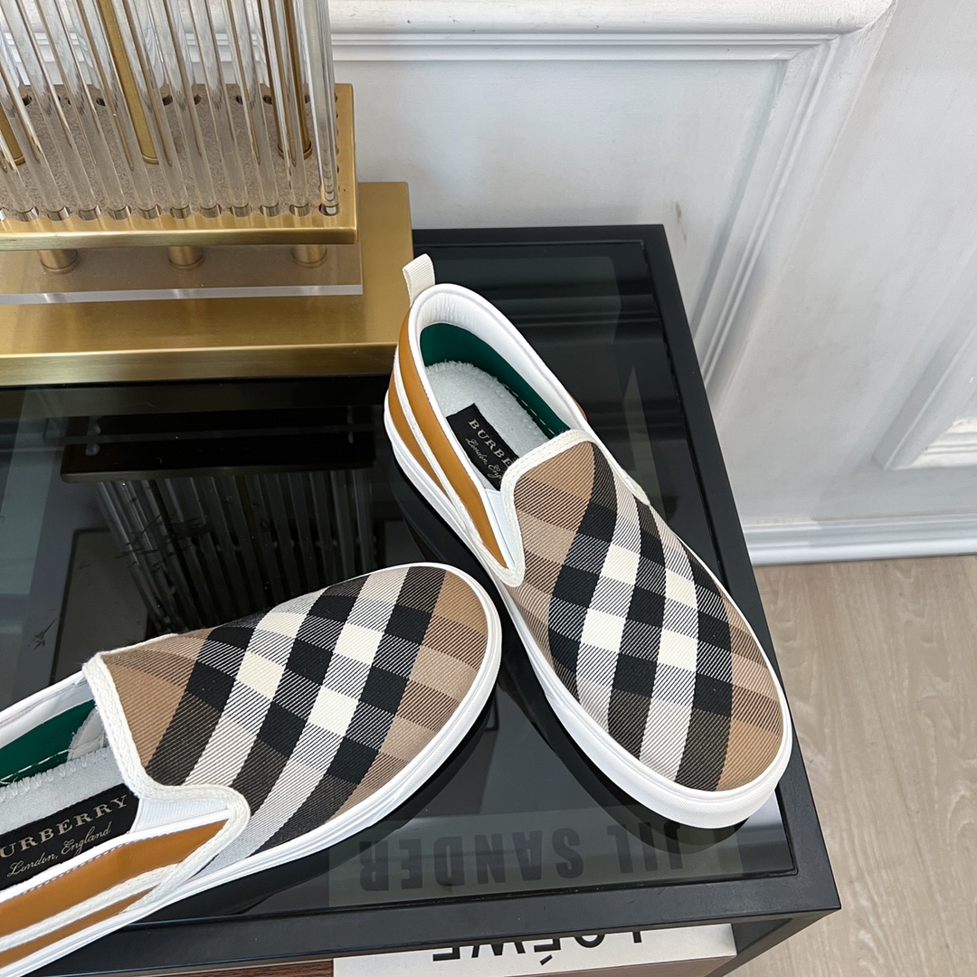 2024 Burberry Lovers Collection: BBR Classic Series with Rare Materials. - 图片 8