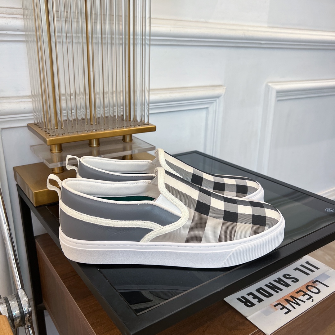 2024 Burberry Lovers Collection: BBR Classic Series with Rare Materials - 图片 3