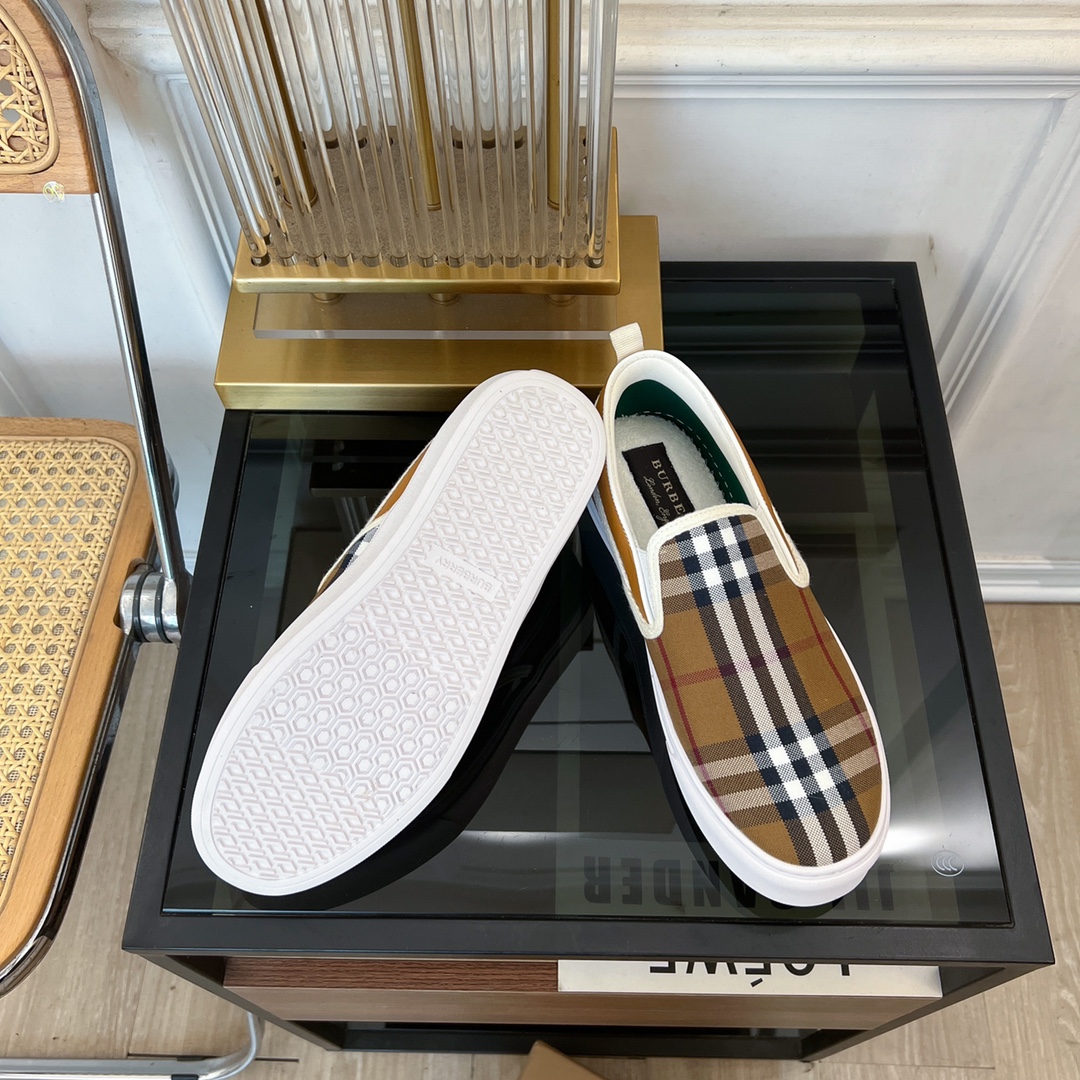 2024 Burberry Lovers Collection: BBR Classic Series with Rare Materials. - 图片 9