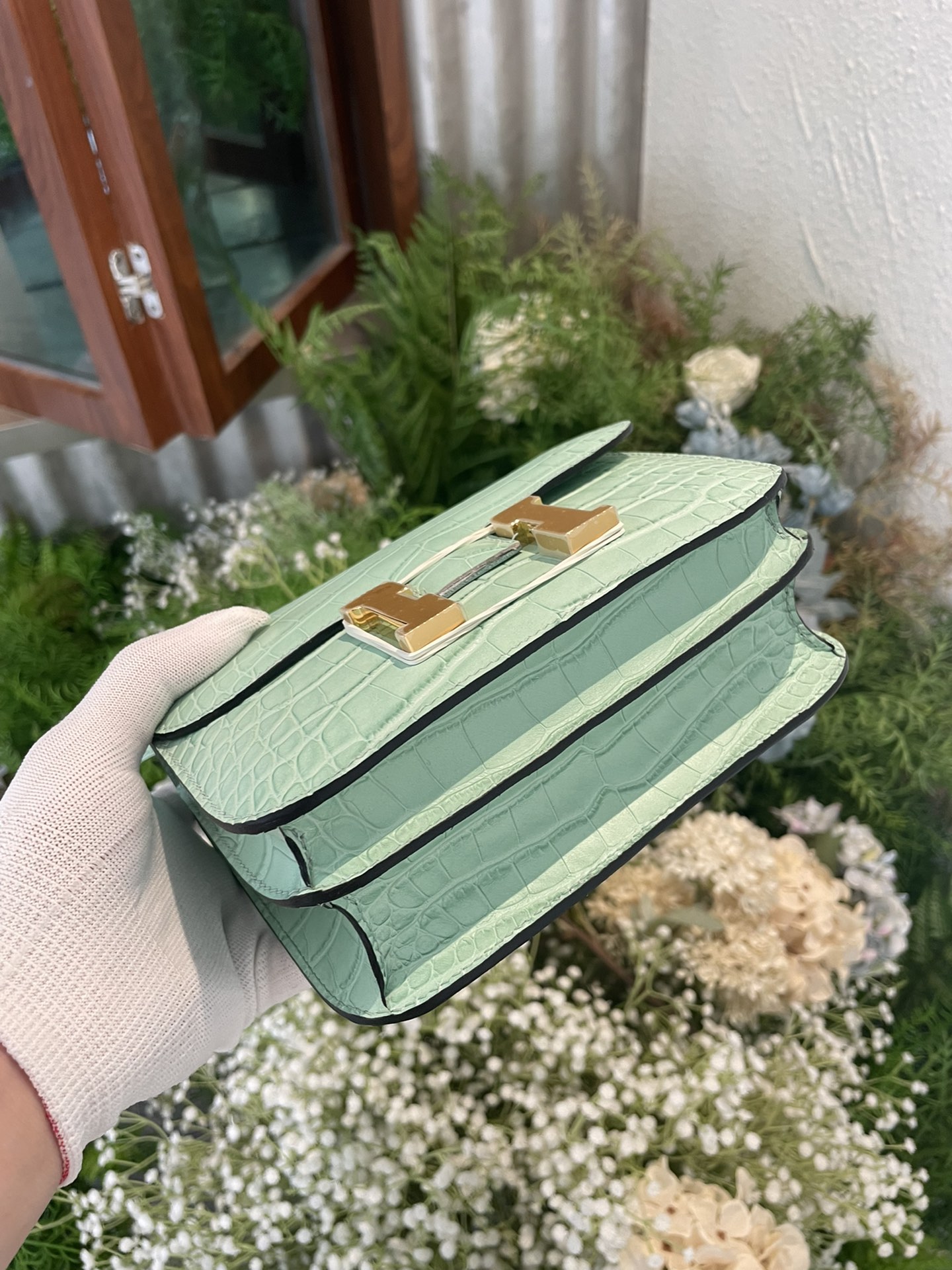 Elegant Constance 18cm Crocodile Pattern Shoulder Bag with Gold-Silver Hardware 4 i1716964762 8026 3