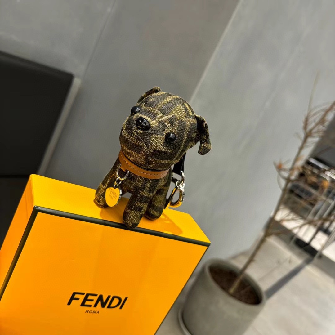 F147 – Unique Dog Pack with Imported Steel Hardware and FENDI Sticker - 图片 1