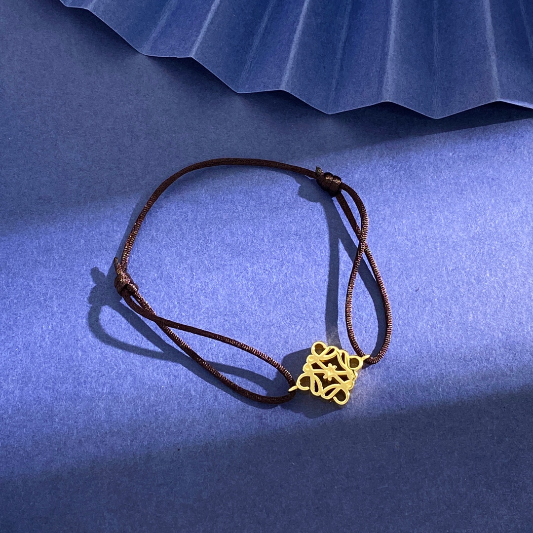 Loewe Fashion Jewelry Collection: Square Geometry in 16 Colors with Brass Material - 图片 9