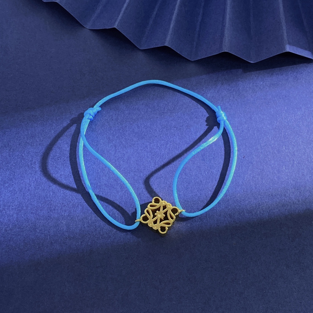 Loewe Fashion Jewelry Collection: Square Geometry in 16 Colors with Brass Material - 图片 5