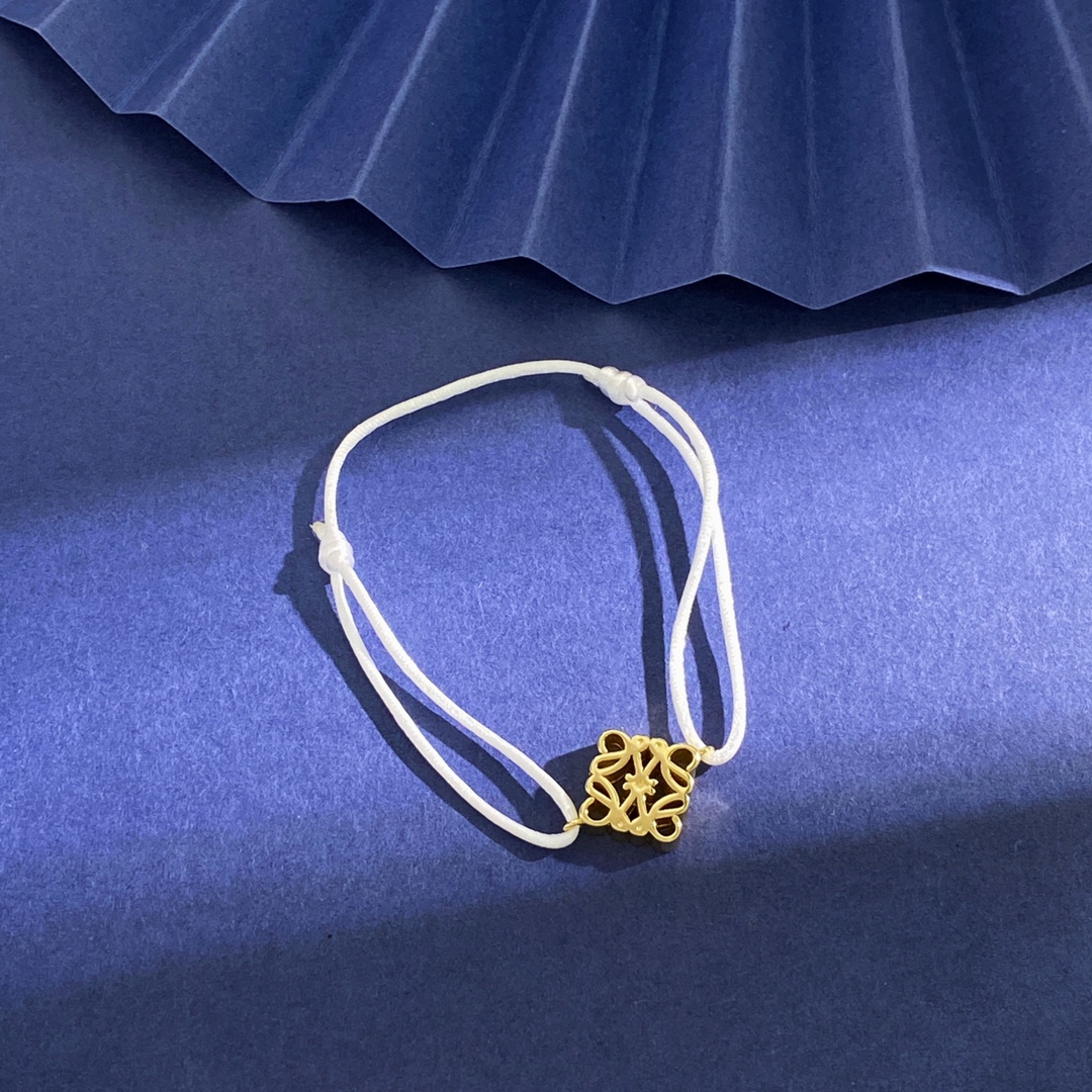 Loewe Fashion Jewelry Collection: Square Geometry in 16 Colors with Brass Material - 图片 4