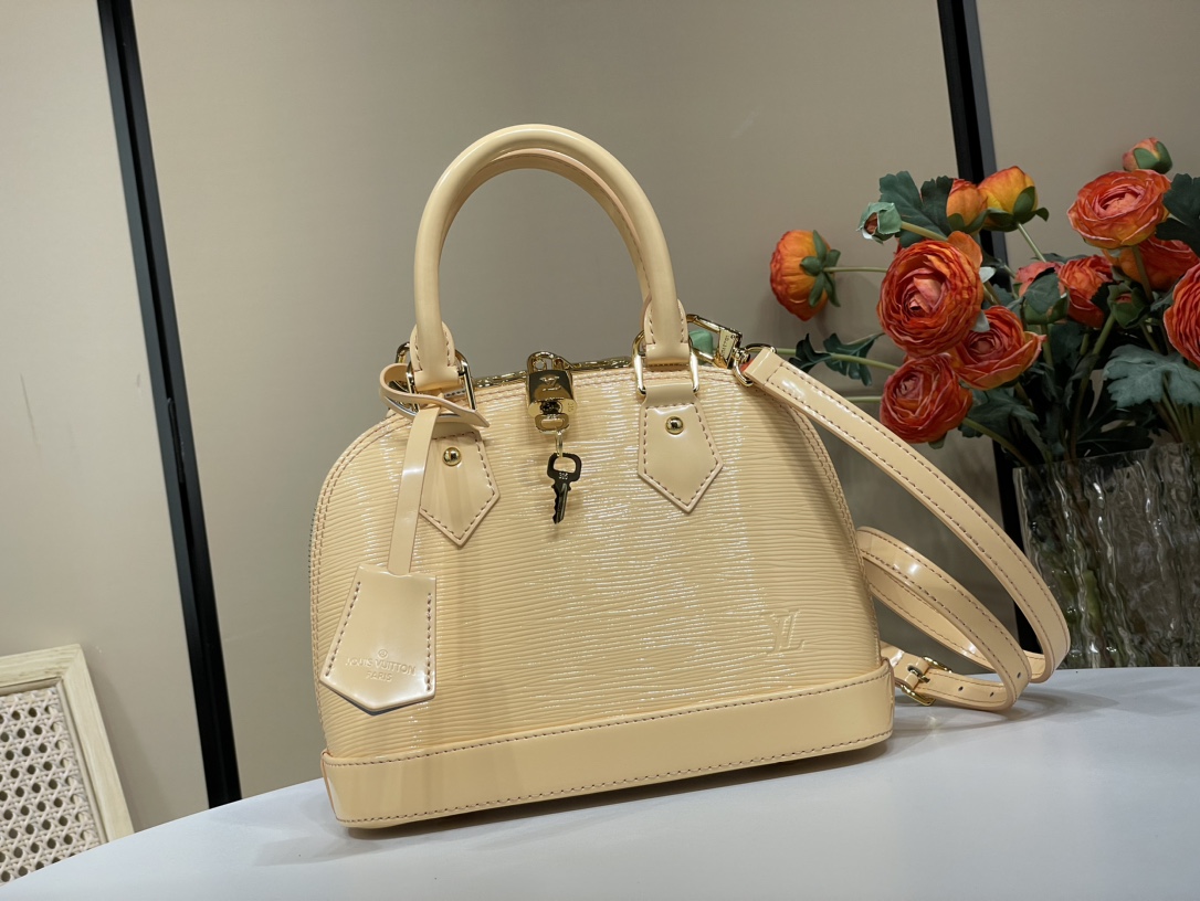 Louis Vuitton LV Alma BB AAAAA+
 Tassen handtassen Abrikos kleur Epi Koeienhuid Patentleer M24597