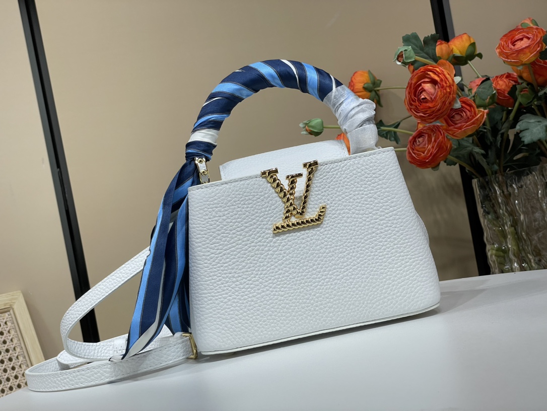 Louis Vuitton [Capucinesmini handbag] M24673 48865 (silk scarf wrist) LV Nautical series uses Taurillon cow leather and combines multiple nautica