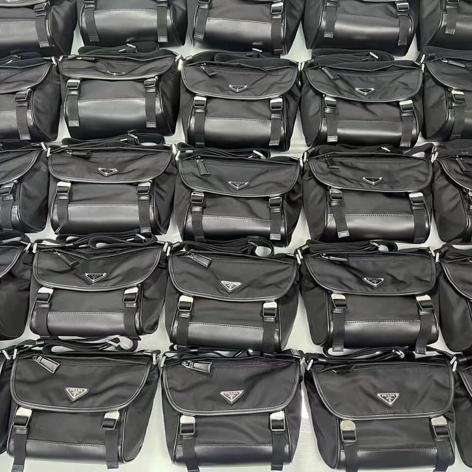 Prada The small amount of ready stock has been distributed, and good products from channels are waiting for you