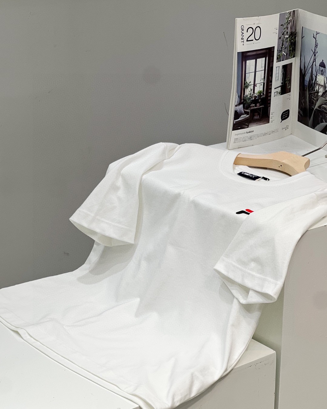 Alternative view of T-Shirt C338 06674