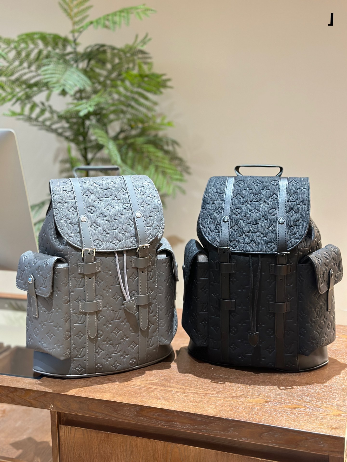 Louis Vuitton Bags Backpack Men Fashion Sweatpants