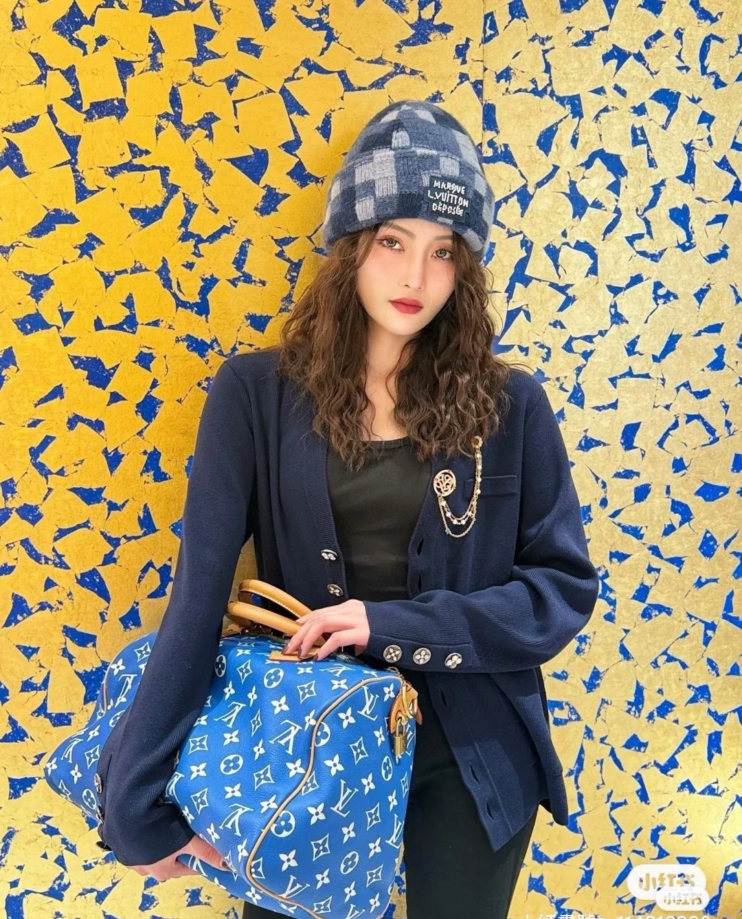 Louis Vuitton SPEEDY P9 BANDOULIERE40 handbagM24418 blue, so beautiful