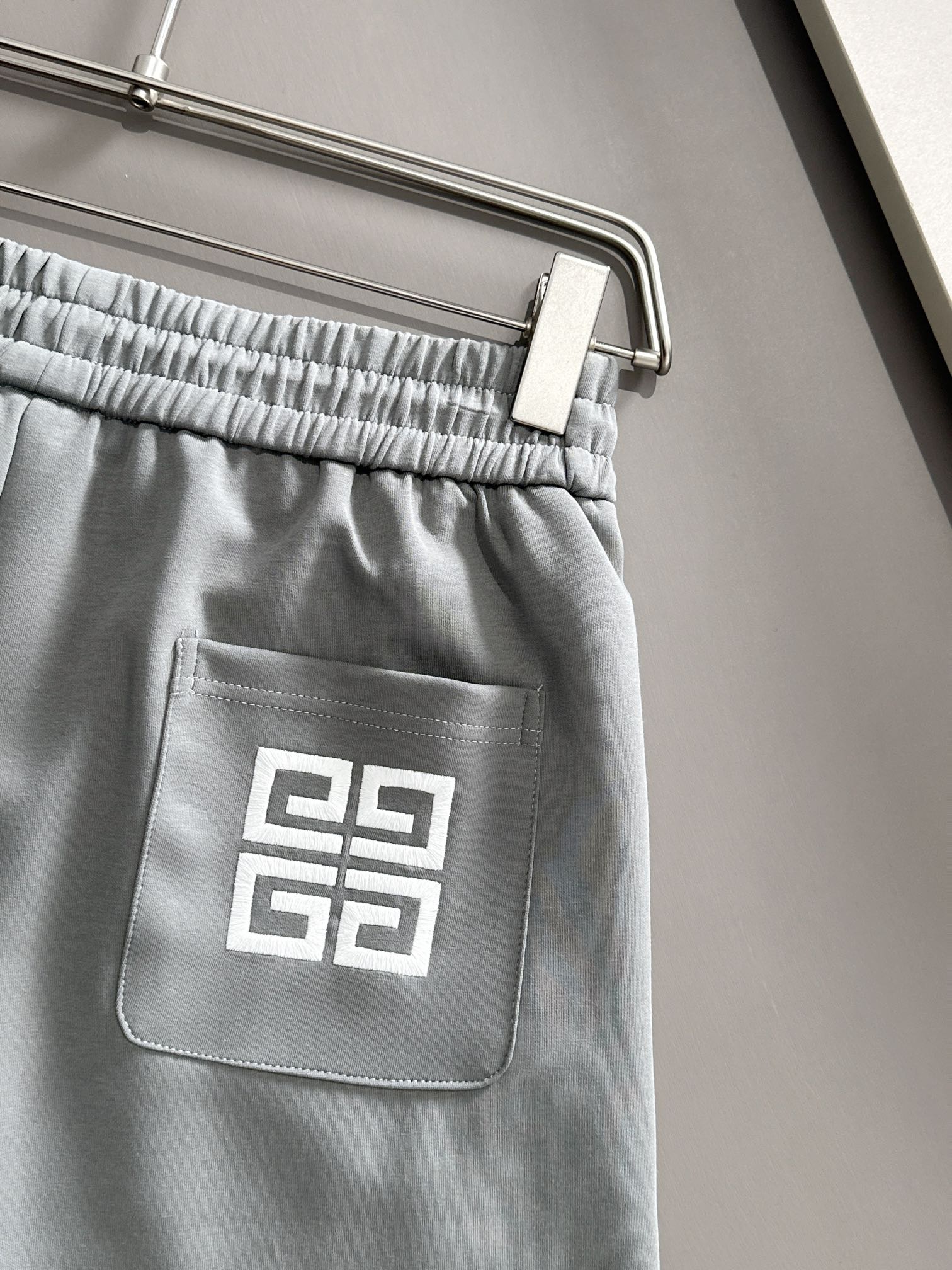   休闲短裤服装 6