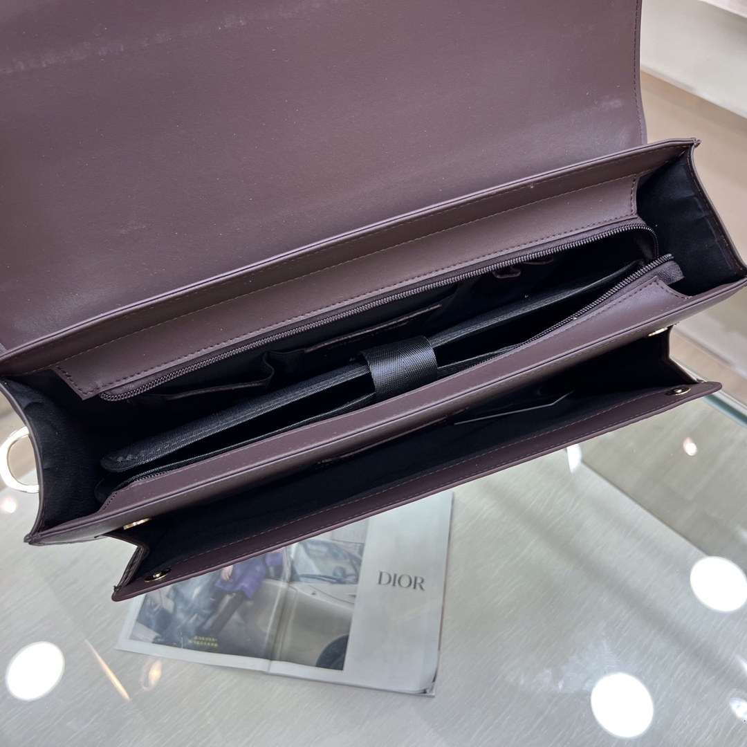 🌹Montblanc International(万宝龙)🔥万宝龙新款男士定型公文包,采用进口牛皮制作,
