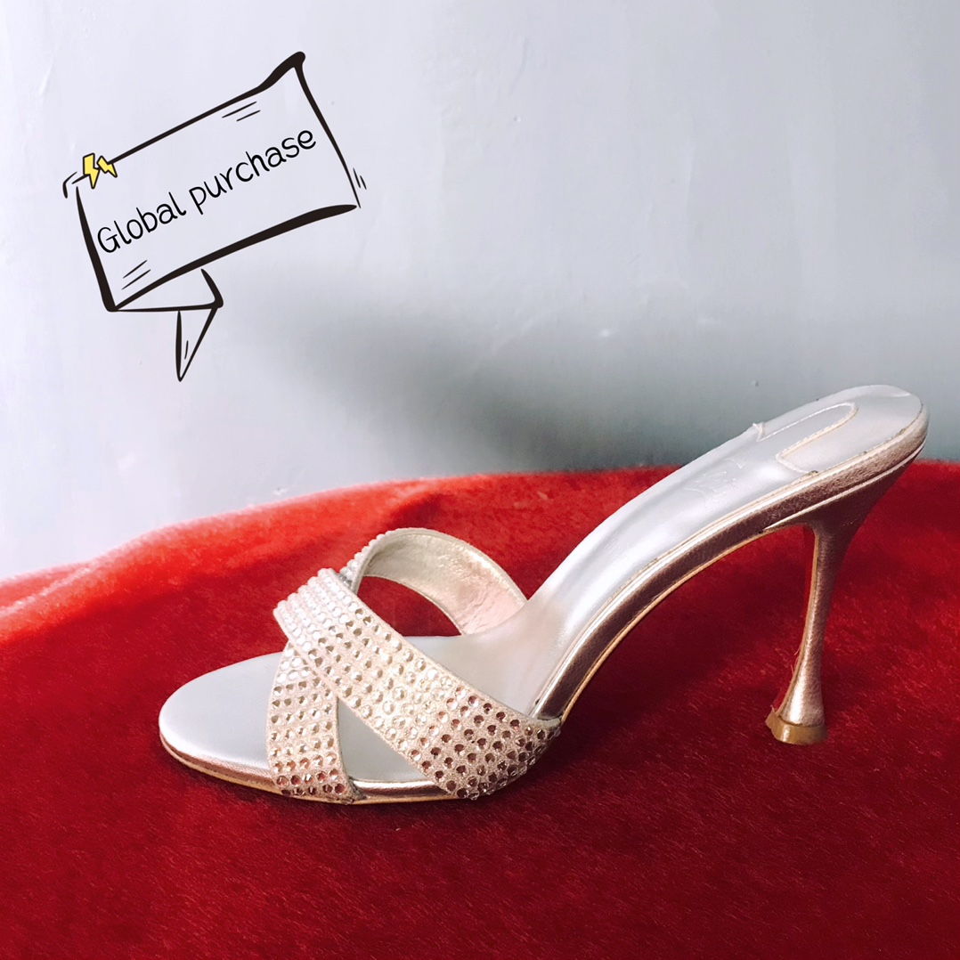 NO:100195,High-end custom sandal classic series! H10Cm, size 34-42. Custom leather large sole without return or exchange 2053-002 silver metal leather, silver crystal fantasy color imitation diamond. silver metal sheepskin, official website synchronization Standard European code Reference:2053-002 Color: silver/silvet Material: patent/PVC Lining: goat leather Heel height:10Cm Sole: leather sole Size: EU 34-42 (US 4-11):,,christian louboutin,louis vuitton,sandals,sheepskin,Leather soles19860909高端订制 凉鞋精典款系列！ H10Cm,尺码34-42码. 真皮大底订制不退不换2053－002银色金属皮,银水晶幻彩仿奥钻.銀金属羊皮里,官网同步 标准欧码 Reference:2053-002 Color:silver/silvet Material:patent/PVC Lining:goat leather Heel heigh:10Cm Sole:leather sole Size:EU 34－42（US 4一11) :,,christian louboutin,louis vuitton,sandals,sheepskin,Leather soles,Women's Shoes