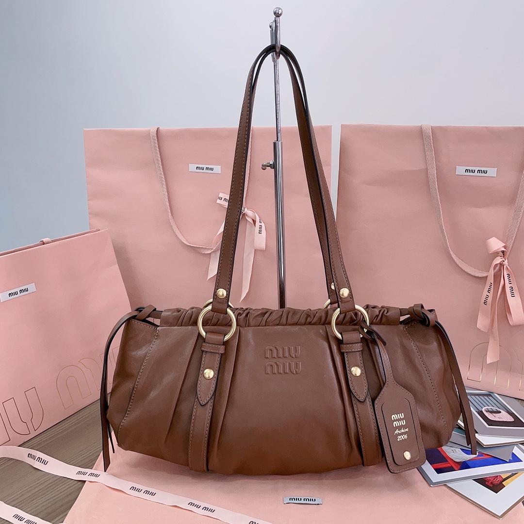 Miu Miu 5BG289# MIU second-hand armpit dumpling bag, new soft sheepskin full of retro and nostalgic style, matched with old steel metal hardware,